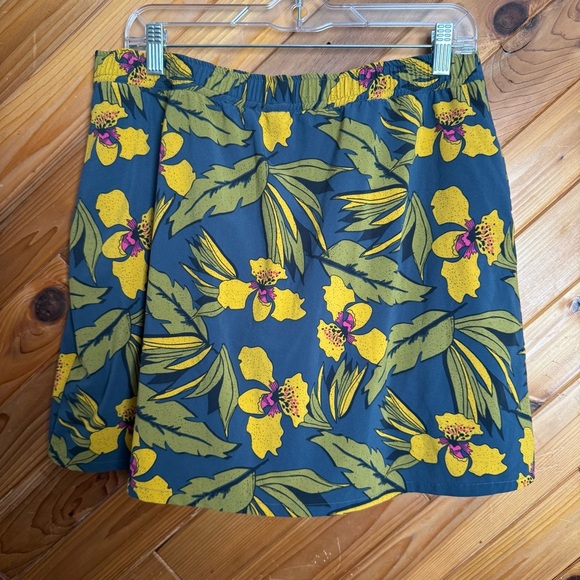 Toad&Co Blue and Yellow Floral Skirt Size Large - Picture 4 of 7